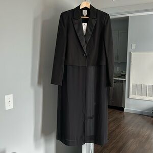 BRAND NEW Woman black blazer size 4